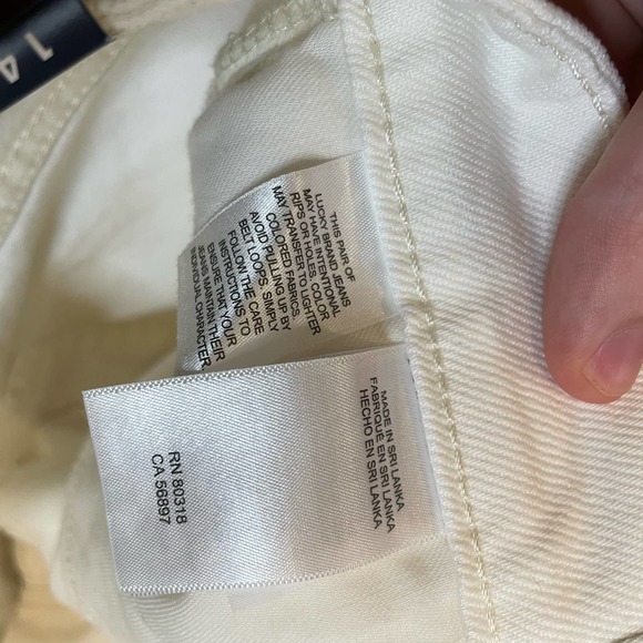 NWT! LUCKY BRAND Lucky Pins White Jean Short Frayed Hem - Picture 8 of 8